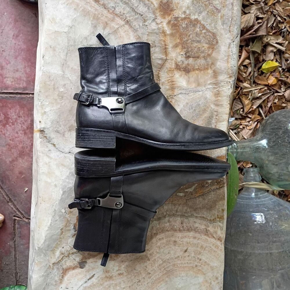 Ecco Women's Black Boots sz. 8.5